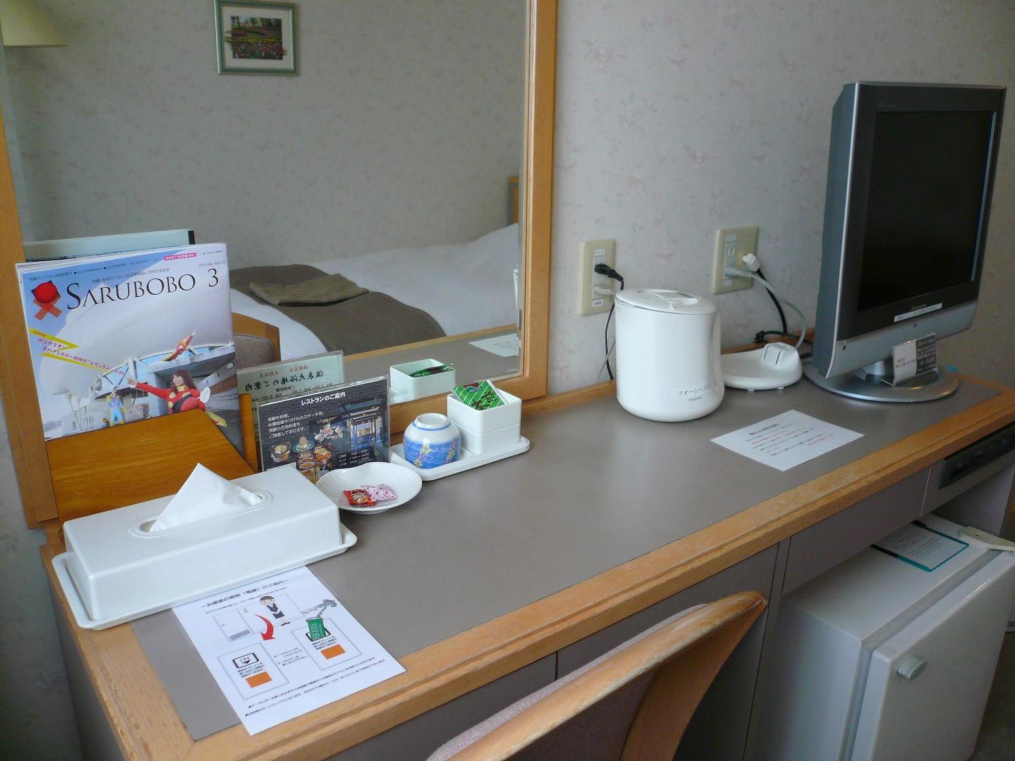 Takayama City Hotel Four Seasons Ruang foto